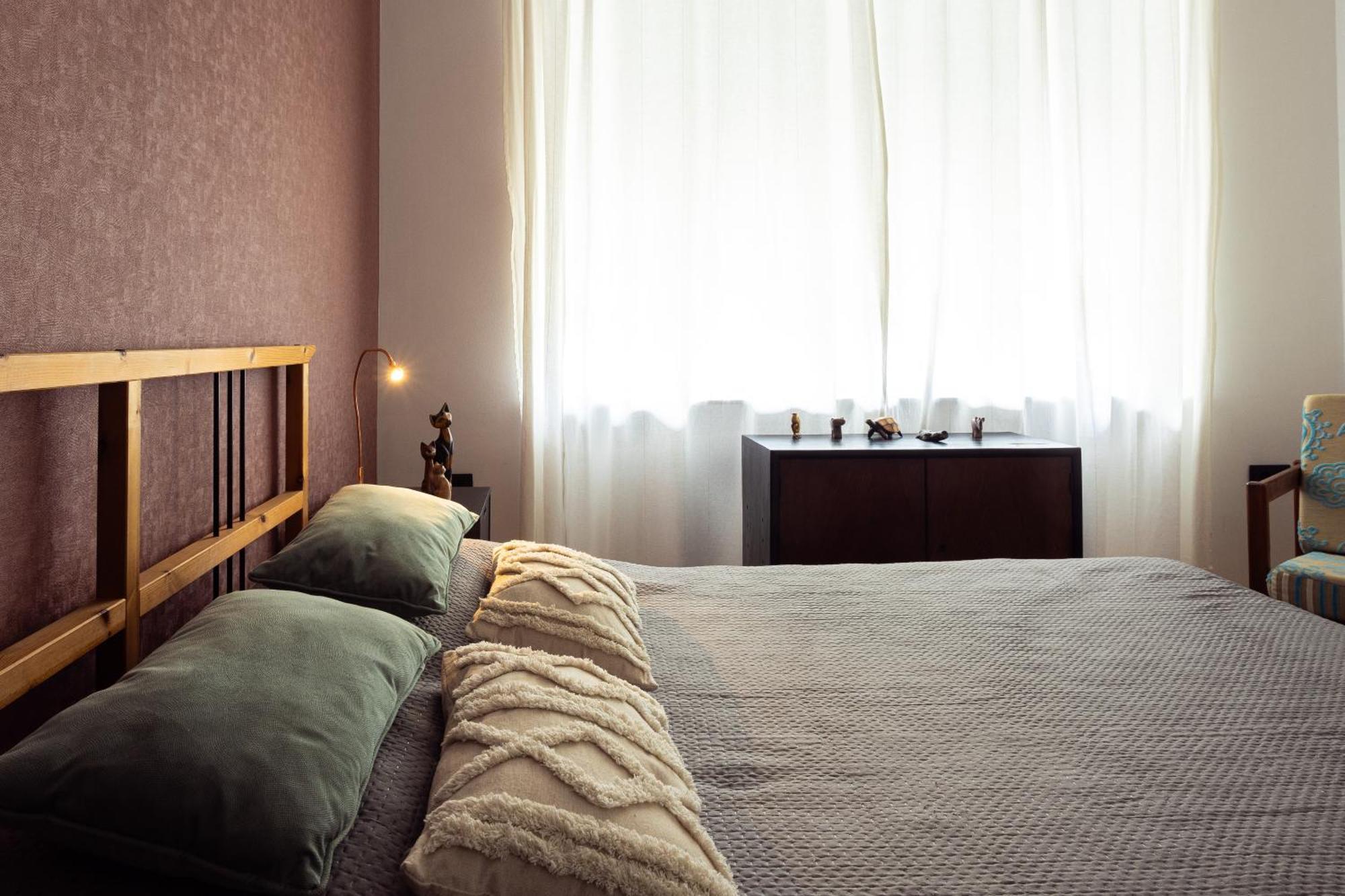 Large Two Bedroom Family App - Free Parking Apartma *